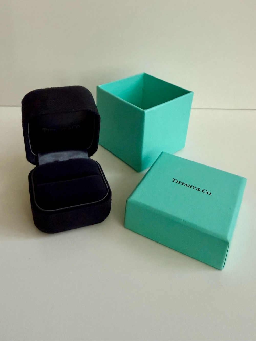 Tiffany & Co. Robin's Egg Blue  Gift Box w Black Velvet Ring Presentation Box